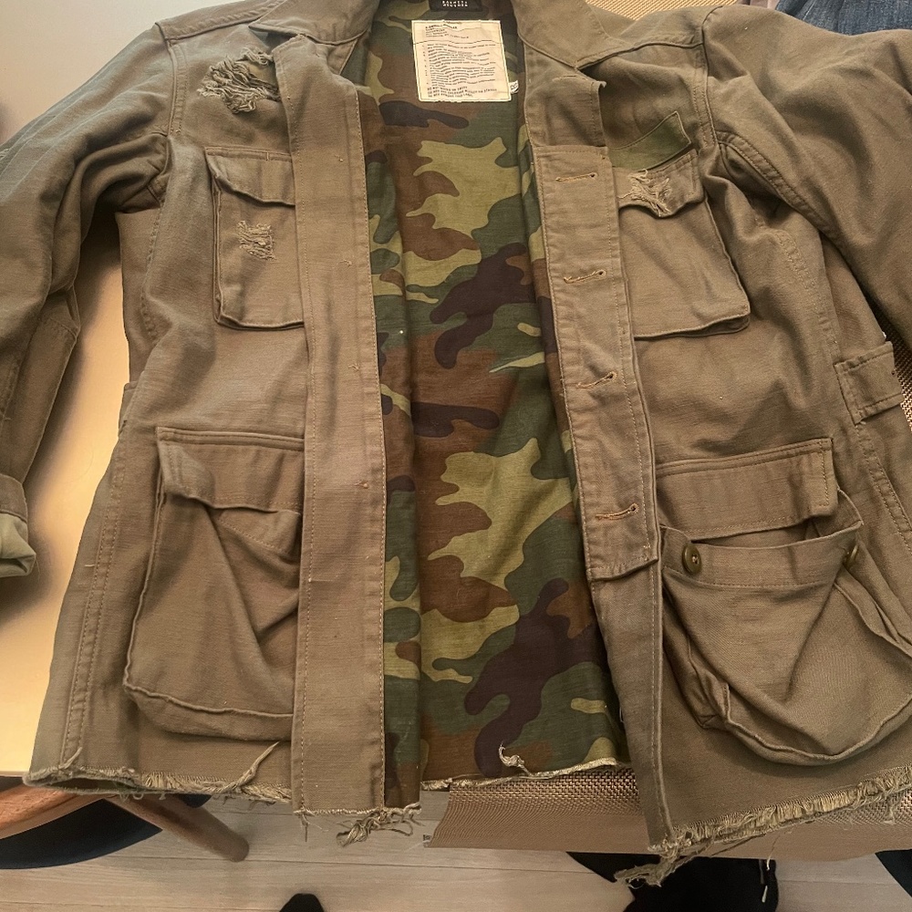 R13 army green jacket with camo liner